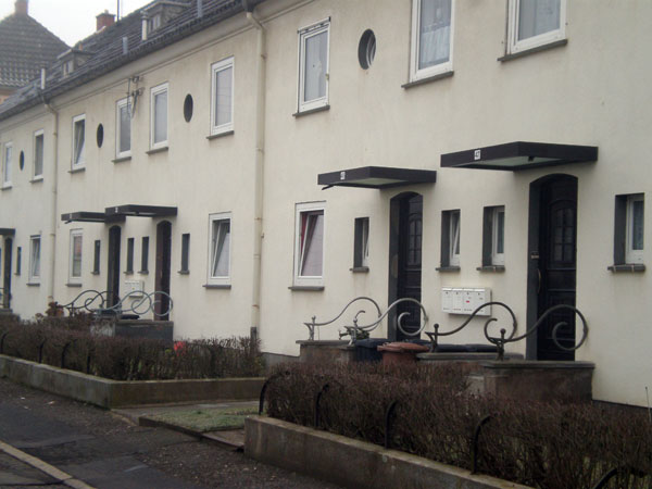 Kunststoff-Fenster, Vordächer